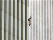 Bóng đá anh, ngoại hạng anh, lịch thi đấu euro 2012, "Falling Man" - bức ảnh chấn động thế giới
